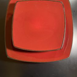 Black And Red Square Plate Set: 8 Pieces Total