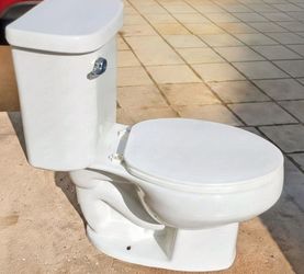 Sterling Toilet like new