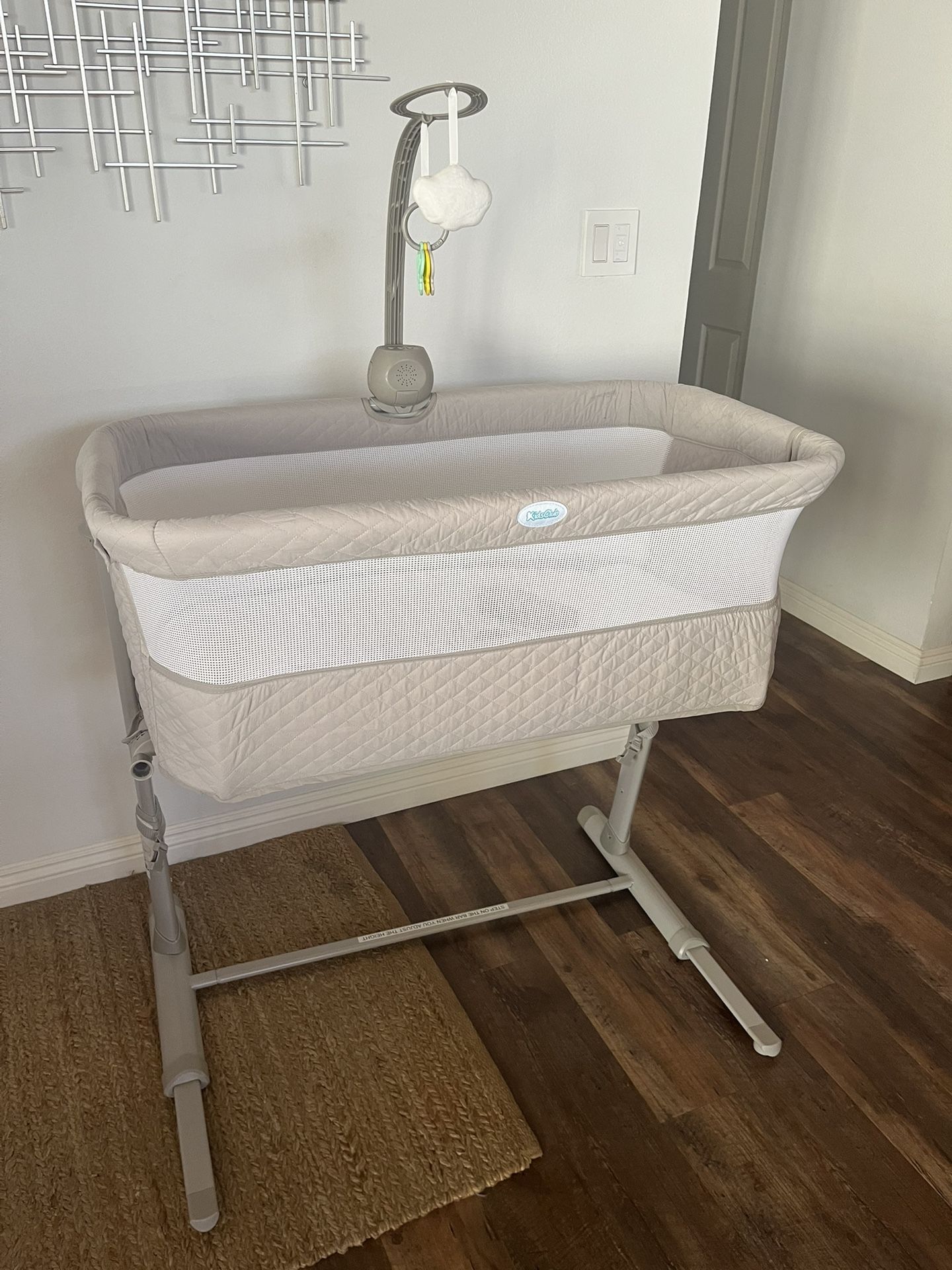 Bedside Bassinet 