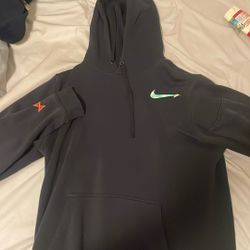 Paul George Nike Sweater Size Large 