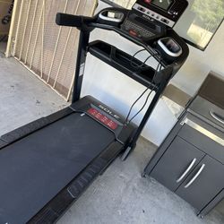 Sole F63 Treadmill