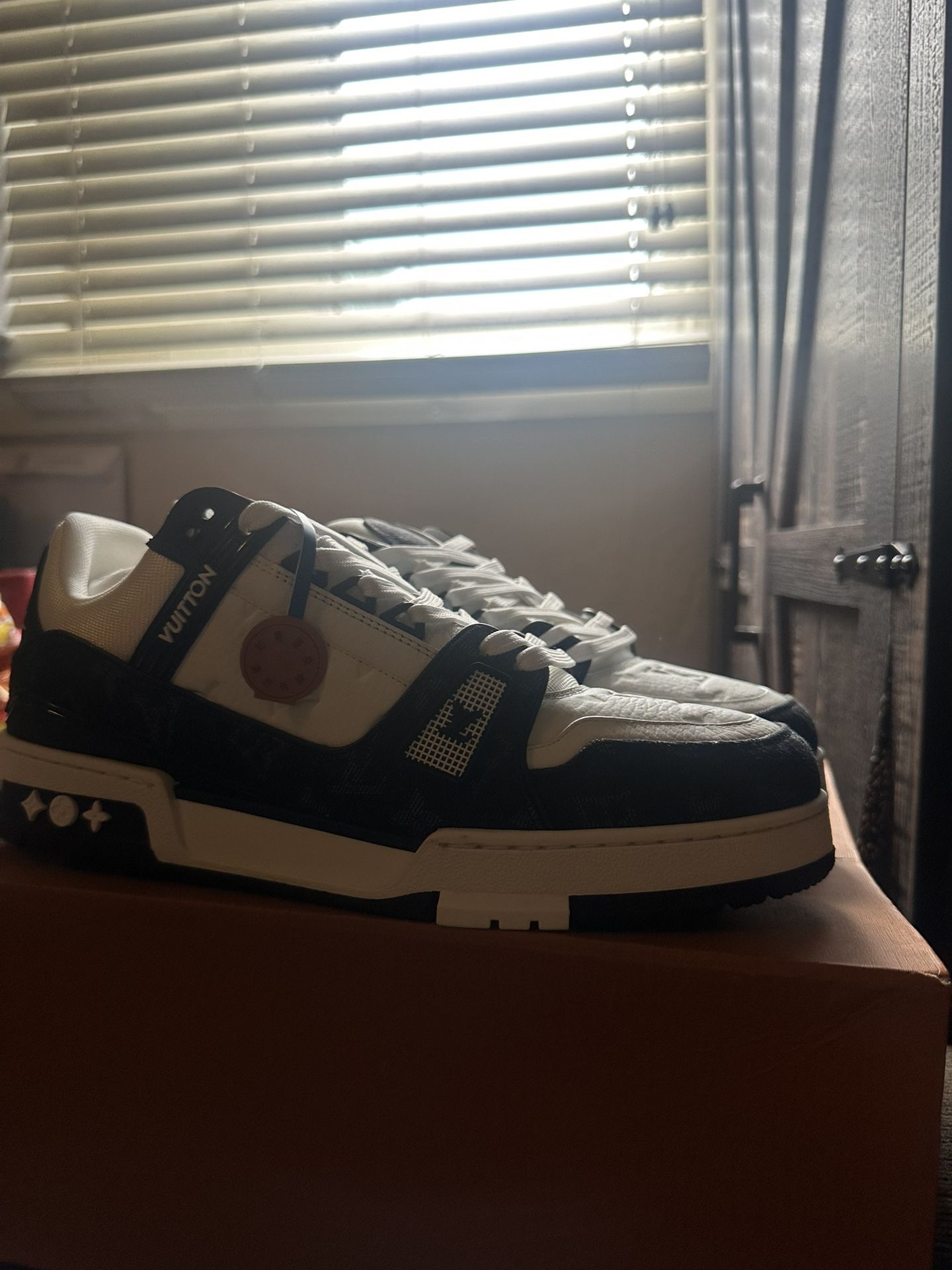 Lv Trainers Brand New