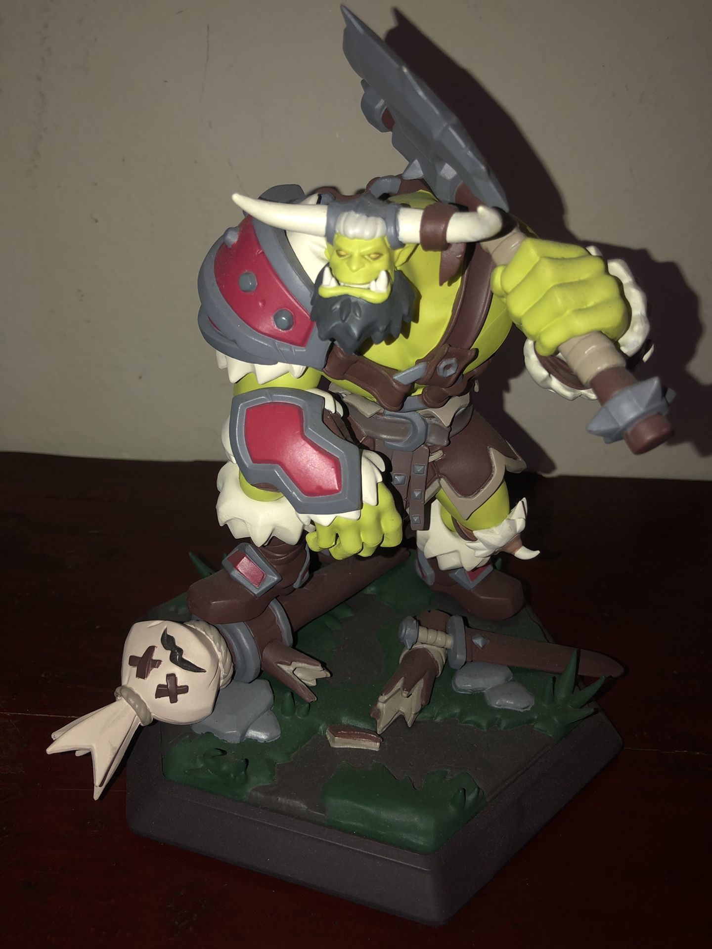 World of Warcraft thrall statue