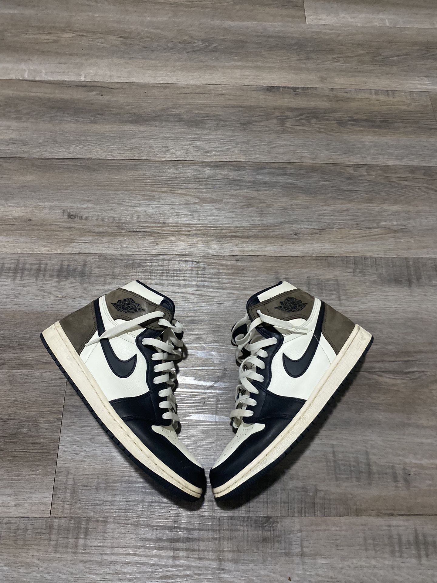 Jordan 1 Mocha