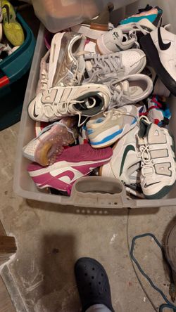 Girl s & boys Bulk deals Name brand shoe sizes 5y&up