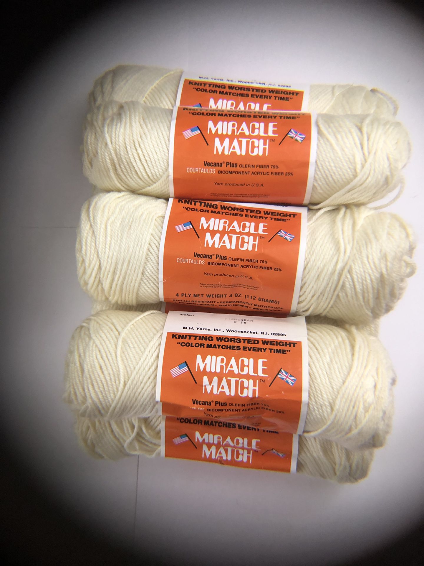 Lot of Miracle Match Knitting Worsted Weight Yarn Vecana Plus Olefin Fiber 75% Bicomponent Acrylic Fiber 25%