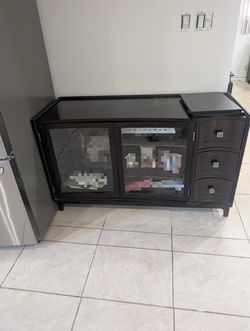 Console cabinet