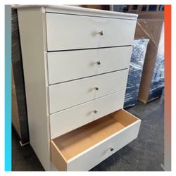5 drawers dresser/ Five drawers dresser