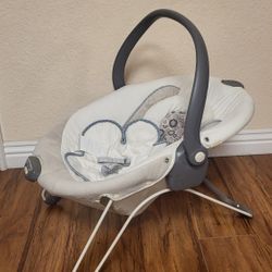 Vibrating Baby Bouncer ( Price Firm!)