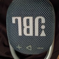 JBL Portable Speaker Clip 4