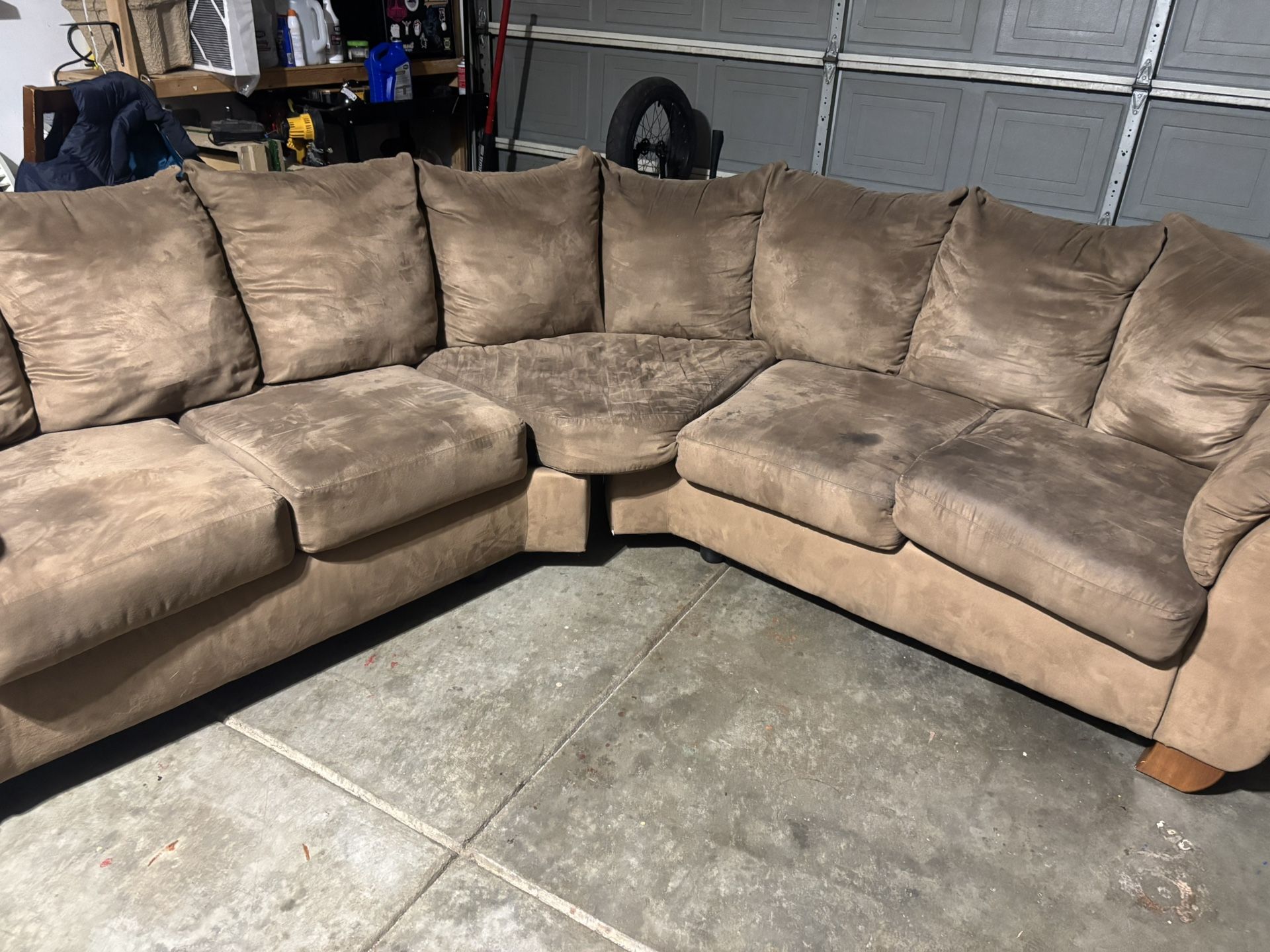 Sectional Couch $100