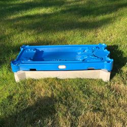 Little Tikes Sand/Water Castle