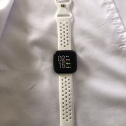 Fitbit Versa 2