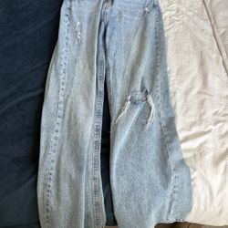 H&M boyfriend jeans 