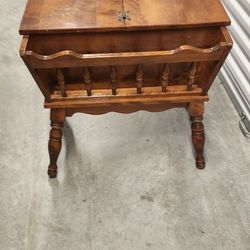 Ethan Allen flip top end table