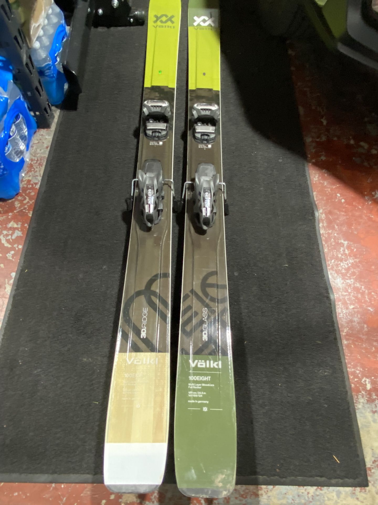 Volkl 108 Katana Skis 189cm