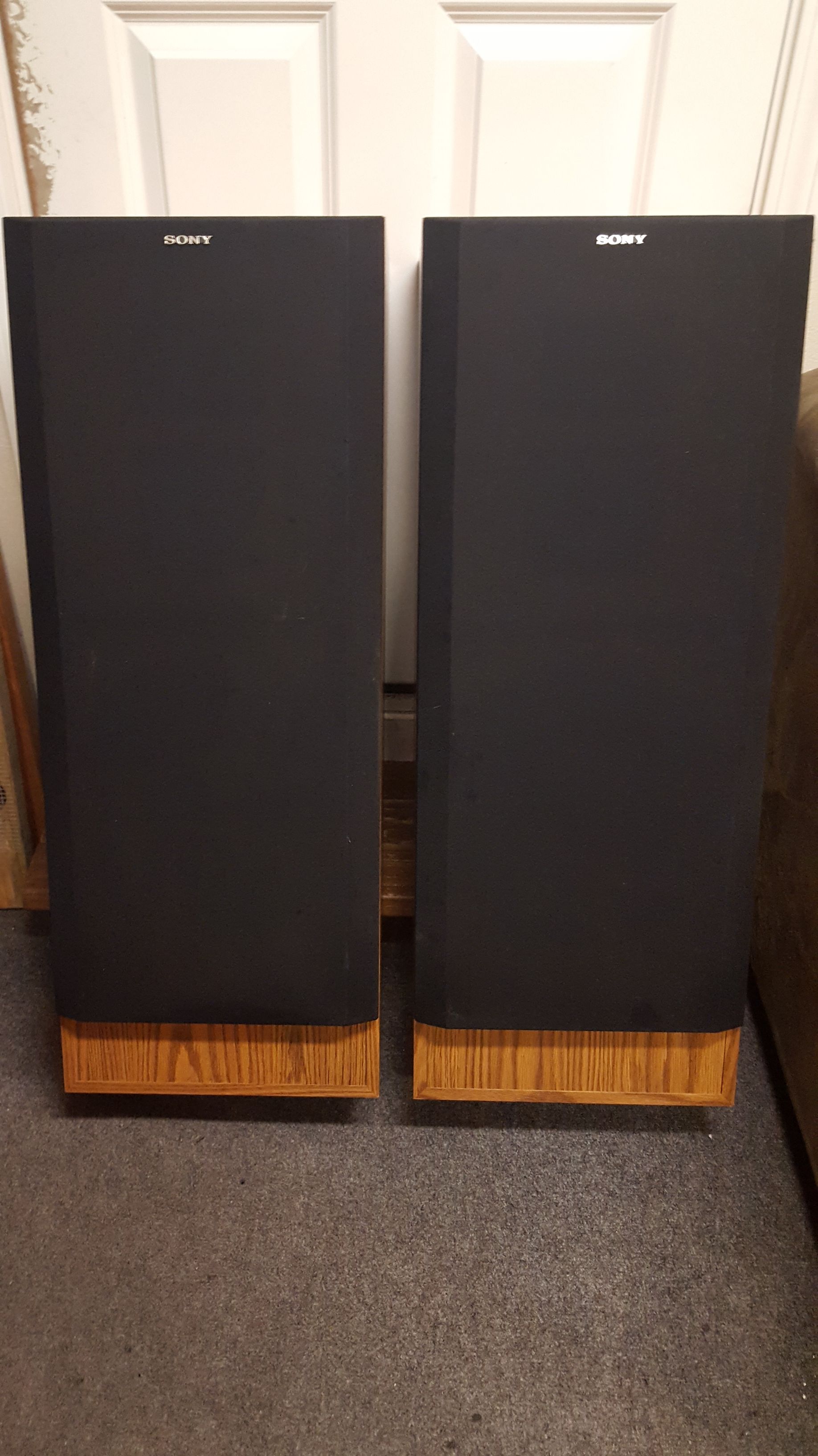 Sony SS-U307 Three-Way Floor Speakers