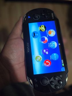 PS VITA 1000