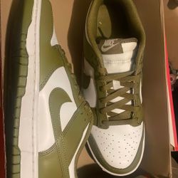Olive Dunks Lightly Used No Crease Marks 