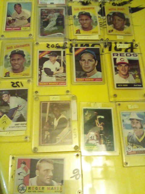 Mays Mantle Clemente Thousands Of Cards 60s
