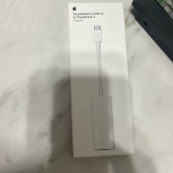 Apple Thunderbolt 3 (USB-C) To Thunderbolt 2 Adapter 