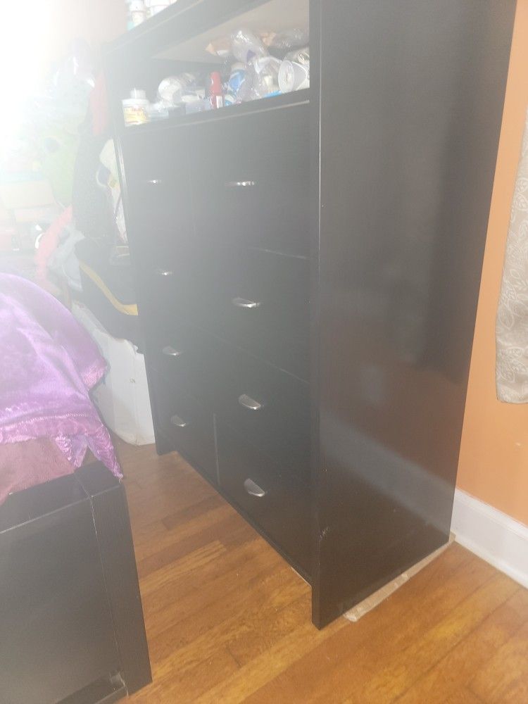 Moving Sale I Need To Sell