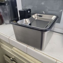 Cat water fountain 108oz