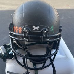 Youth M Helmet And Youth Xl Shoulder Pads