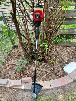 Troy-Bilt Timmer (Gas/Oil mix 50:1)