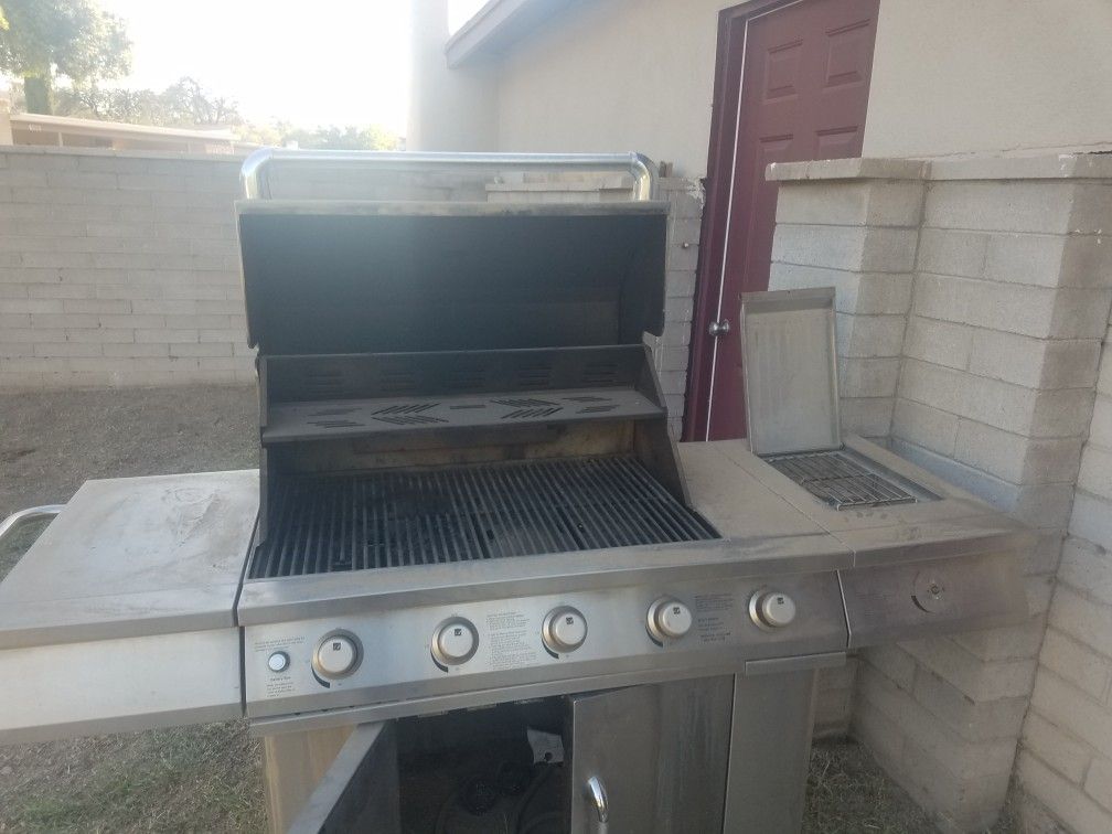 JennAir Stainless Steel Natural Gas Grill for Sale in Tucson, AZ OfferUp