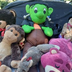 Stuffed Animals 