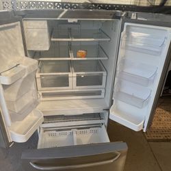 Frigidaire Cool And Freeze Refrigerator Working Great (not ICE-MAKER) 