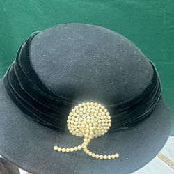 Gorgeous Black Velvet Milinery Hat Vintage Rare