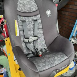Scenera( Seat NEXT Convertible Car Seat For Sale 
