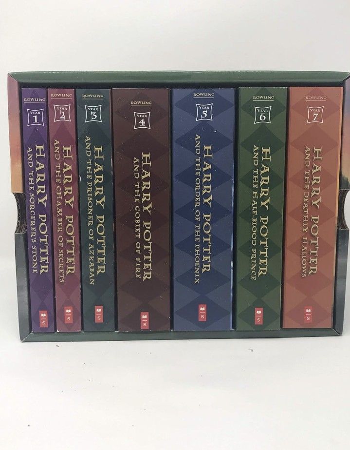 Harry Potter Complete Series Boxed Set Paperback Collection JK Rowling All 7 Books! New!