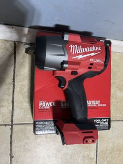Milwaukee 1/2 High torque impact wrench with friction ring