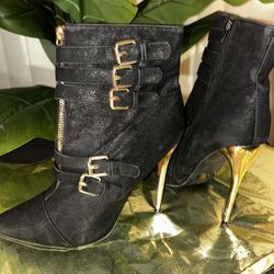Black And Gold Heel