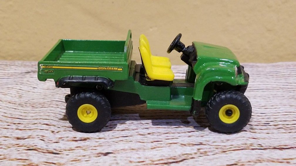 @CHV JOHN DEERE GATOR TOY CAR. #34