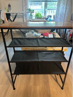 Shoe rack
