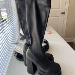 Steve Madden Black Platform Knee High Boots – Size 8 – Y2K Retro – Only Worn Once!