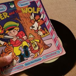 Peter and the Wolf 45 RPM Peter Pan Records 1411 Complete Story Song & Effects

