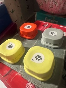 Cat/dog buttons