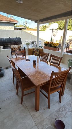 Wood dinning table set