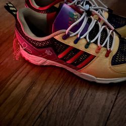 Adidas Exclusive Size 11 Men 