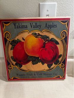 14x14” Yakima Apple print on wood