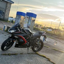 2025 250cc Motorcycle 