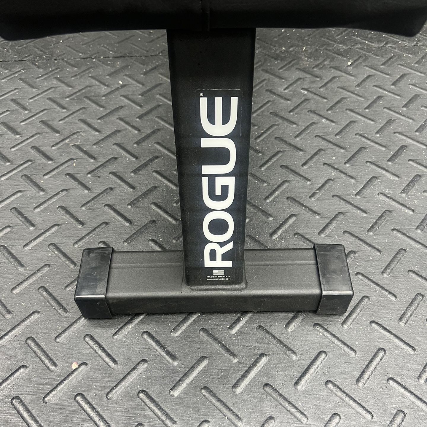 Rogue Bench 