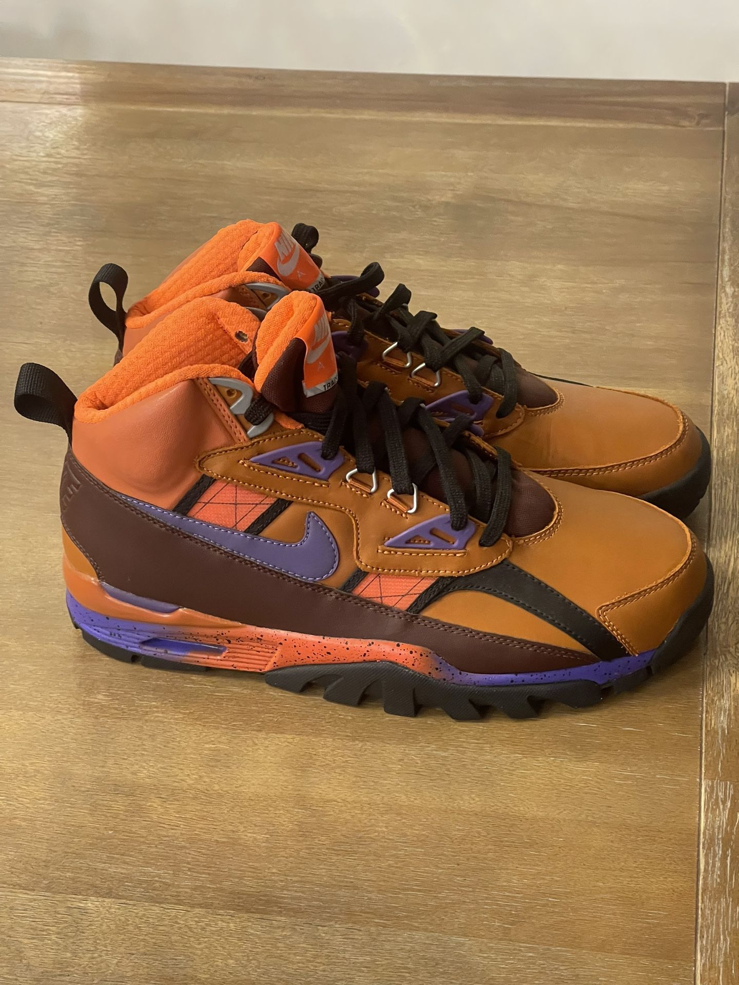 NIKE Air Trainer SC High Tuscan Rust Sneakerboots