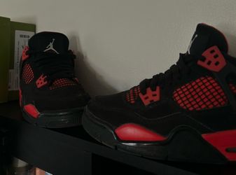 Jordan 4s