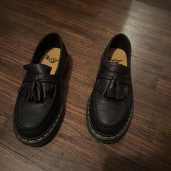 NEW DOC MARTENS